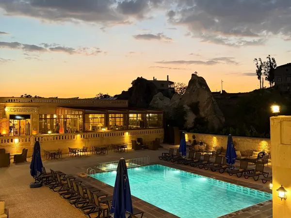 Dilek Kaya Hotel, Ortahisar, Ürgüp / Nevşehir — المسبح الخارجي