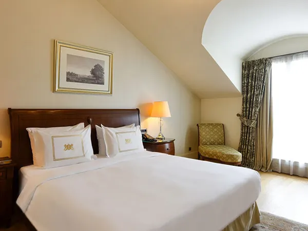 Pera Palace Hotel, Tepebaşı / Pera, Beyoğlu — غرفة ديلوكس كينغ بإطلالة على القرن الذهبي