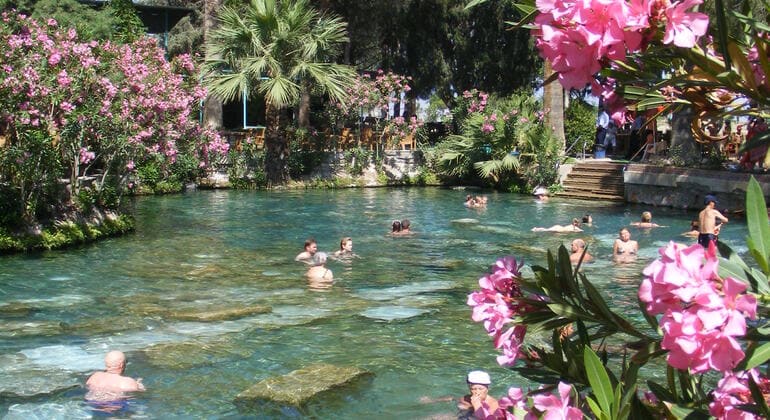 Wonders of Turkey: Istanbul, Cappadocia, Pamukkale & Ephesus – 9 Days