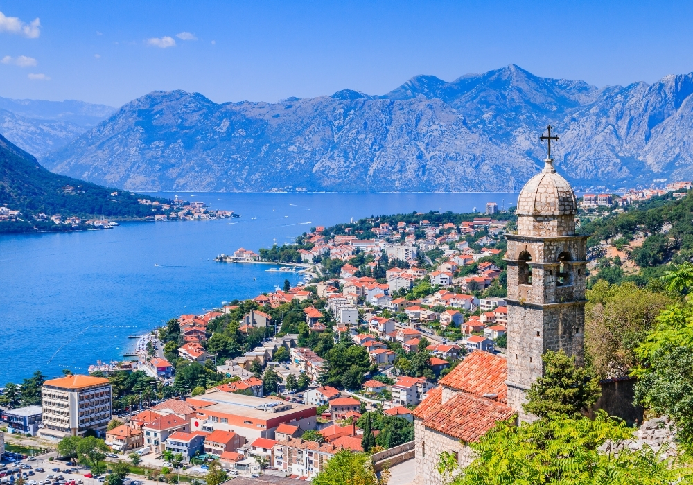 Doğu Avrupa Gezi Rehberi: Masalsı Şehirler ve Ekonomik Rotalar