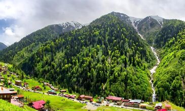 Uçaklı Karadeniz Yaylaları ve Batum Turu (3 Gece Otel Konaklamalı)