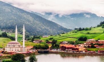 İstanbul Çıkışlı Uçaklı Batum ve Ayder Turu 2 Gece Batum Konaklamalı